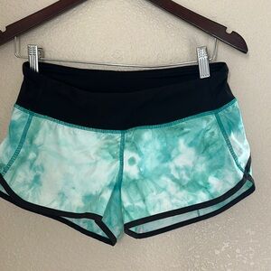 lululemon athletica LIKE NEW Teal Tie-Dye Speed Run Athletic Shorts